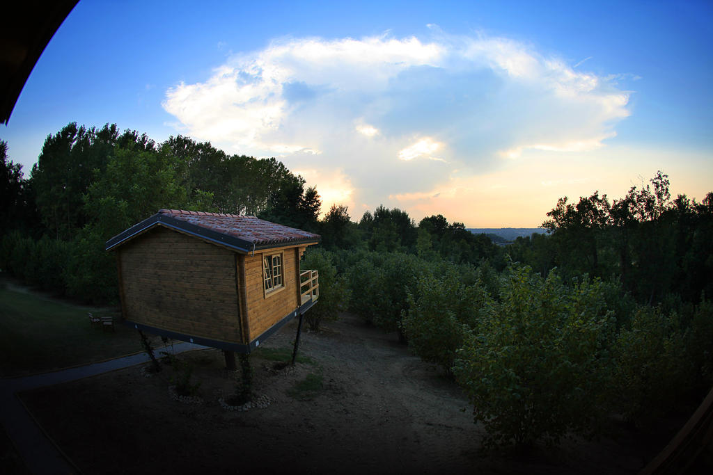 Ecolodge Langhe Кераско Экстерьер фото